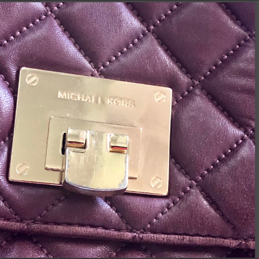 Michael Kors Kota Vivian Shoulder Flap Leather Bag - Picture 4 of 8